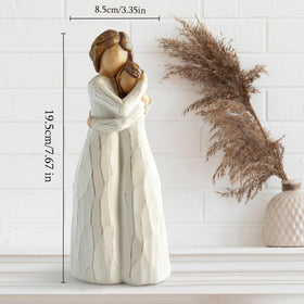 GemsLives Resin sculpture close-up shows fine craftsmanship and durability.