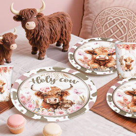 Generic Highland Cow Balloon Boxes add height and color to the party