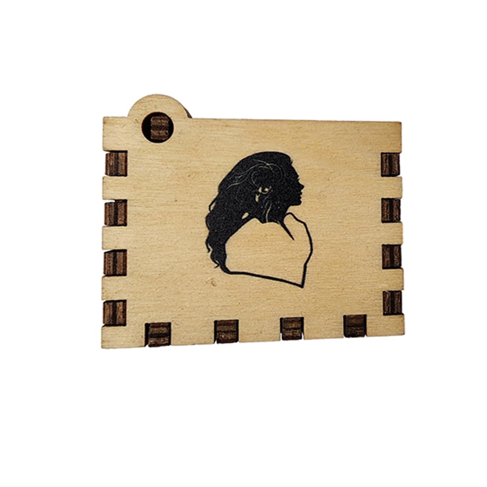 Fanmade artwork on the lid depicts Goblin King beside Sarah.