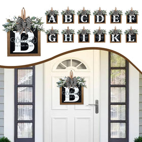 Generic removable bow and garland for easy seasonal styling.