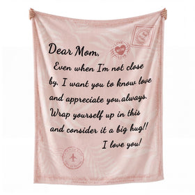 Geniospin Dear Mom engraved blanket close-up, premium sentimental gift.