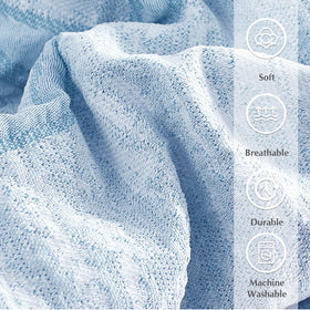 Geniospin light blue pillowcase delivers soft touch and easy care.