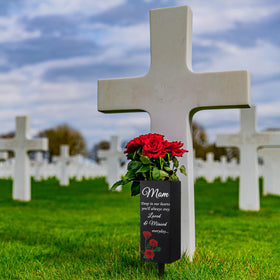 Geosar cemetery vase in metal—strong, weather-resistant display for outdoor memorials
