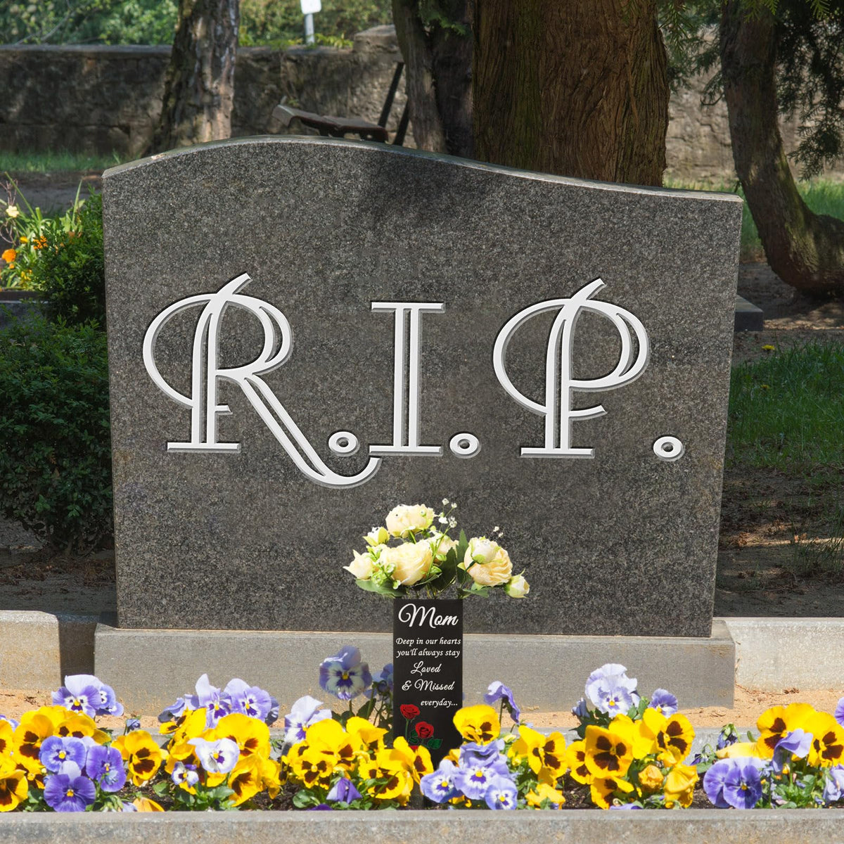 Geosar memorial flower holder—versatile centerpiece for graves, gardens, and services