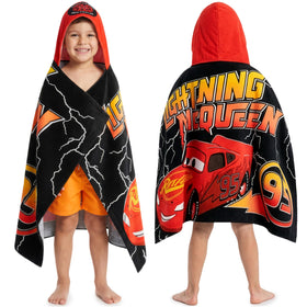 Get Trend Disney Cars hooded towel with Lightning McQueen for warm, cuddle-worthy bath time.