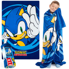 Get Trend Sonic throw blanket front view with bold hedgehog design for cozy playtime.