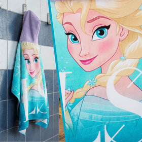 Get Trend blue Frozen towel laid on beach for quick-drying coverage after pool