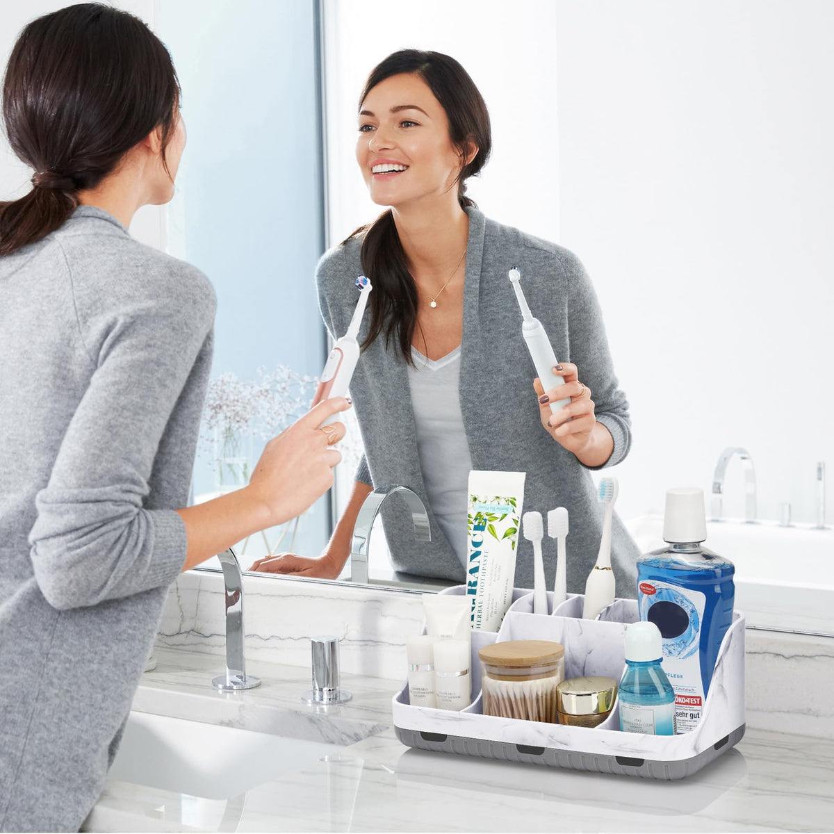 Detachable base design makes cleaning quick and simple for busy mornings