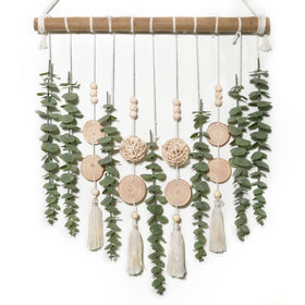 GIAUMA artificial eucalyptus wall decor with soft green leaves and wood accents for a calming space