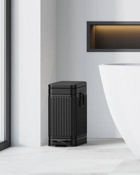 GibHerz trash can includes carbon deodorizer for odor control in compact spaces.