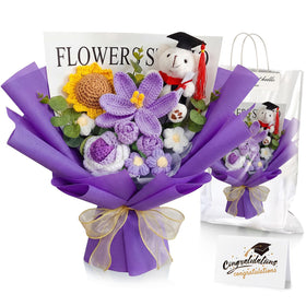 Giegxin graduation crochet bouquet in purple with grad-cap bear