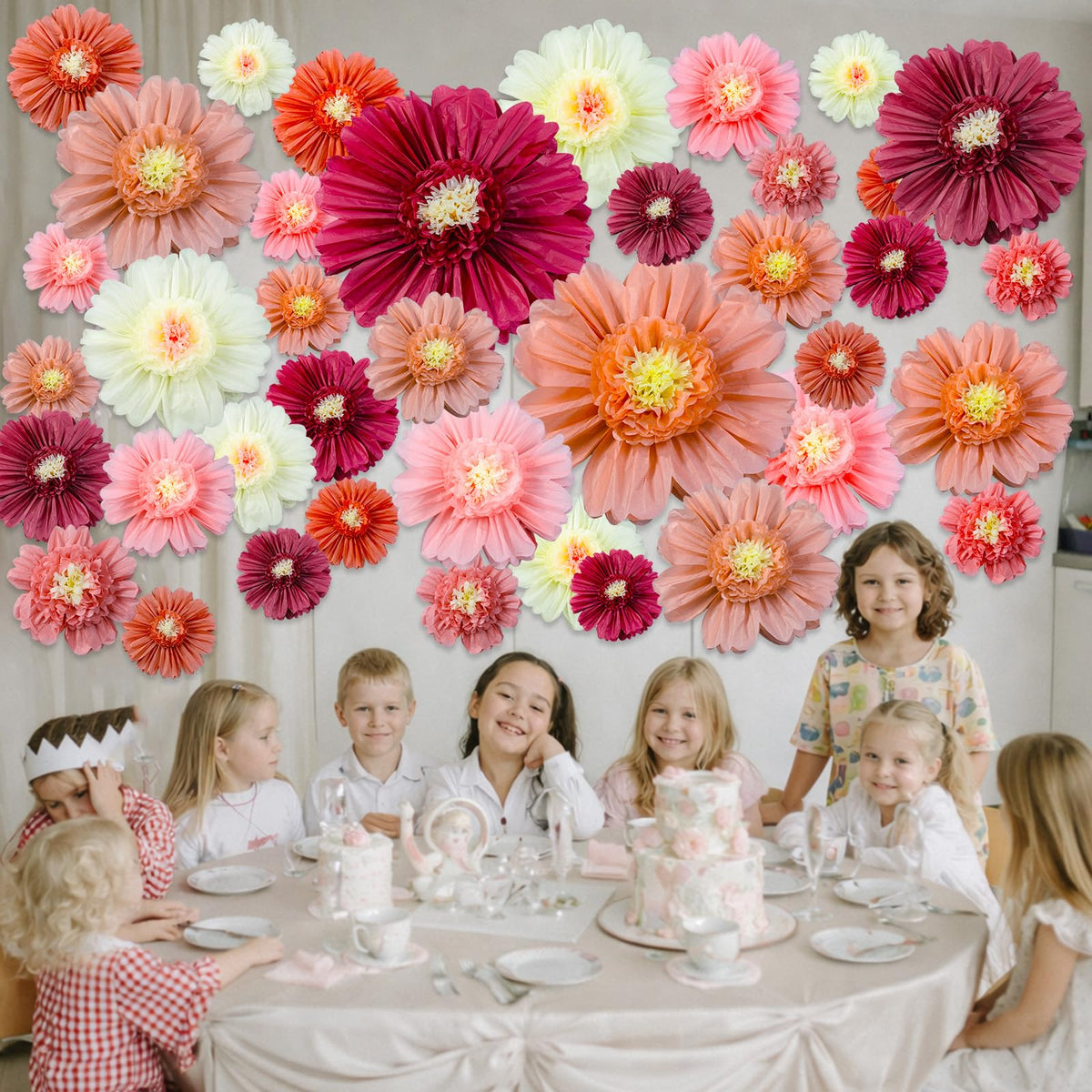 Giegxin white 11.8-inch giant paper flower offers versatile backdrop options.