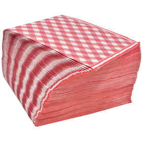 Gift Boutique checkered table setup showcasing a classic picnic vibe.