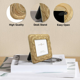 GIFTY GIFTY Classic Gold Rectangle Mini Frame for wall or desk display