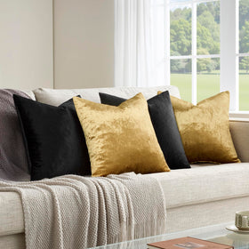 GIGIZAZA machine-washable velvet cover simplifies care
