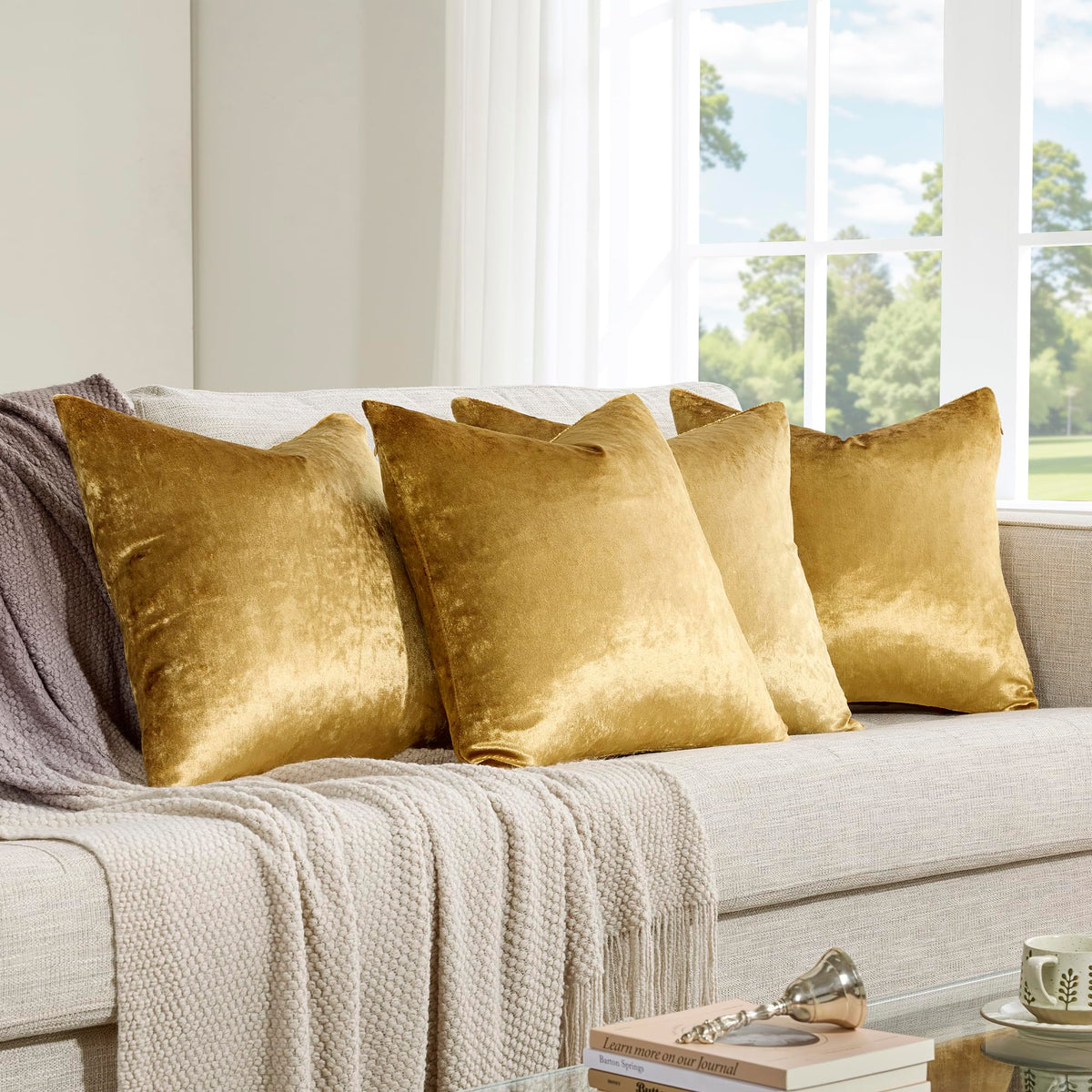 GIGIZAZA velvet gold pillow cover showing durable soft finish