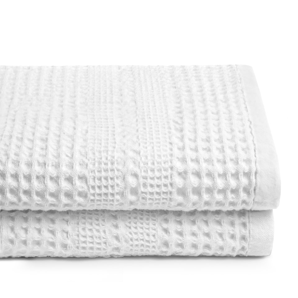 GILDEN TREE waffle towel in white, large bathroom size, quick-drying.