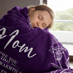 GiltGlimmer christmas mom blanket perfect for festive gift and decor.