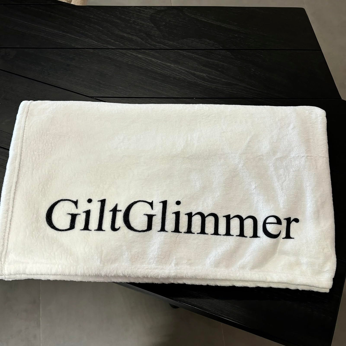 GiltGlimmer Gift-ready Aunt Blanket for holidays and birthdays.