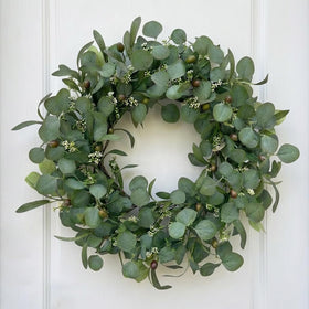 GinzeTop wreath ready to fluff into full 24-inch shape with easy care