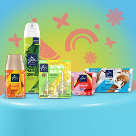 Glade Cool Coconut 3-Wick Candle gift-ready box for gifting vibes.