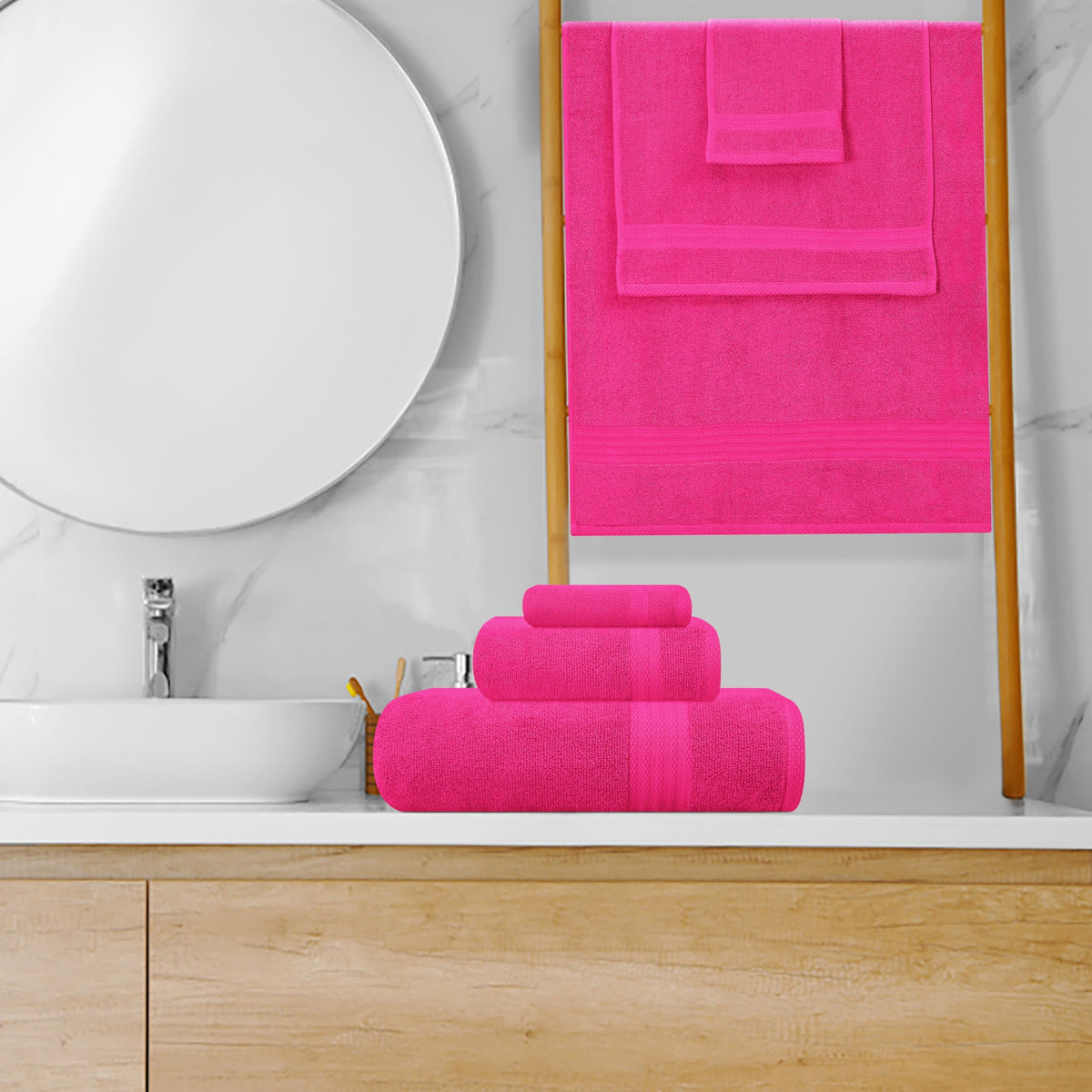 GLAMBURG hand towel 16x28, hotel-grade softness for daily routines.