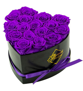 GLAMOUR BOUTIQUE 16-Flower Forever Heart Box purple petals close, lasting beauty.