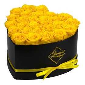 GLAMOUR BOUTIQUE heart box front view showcases enduring elegance ideal for gifting.