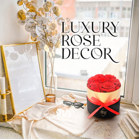 GLAMOUR BOUTIQUE white preserved roses in a color-treated box for elegance.