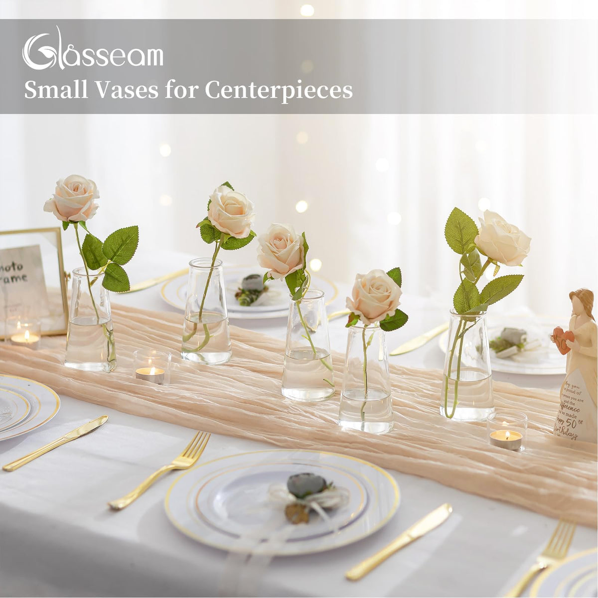 Glasseam clear vase for centerpieces can host 2-4 stems and pampas.