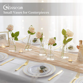 Glasseam clear vase for centerpieces can host 2-4 stems and pampas.