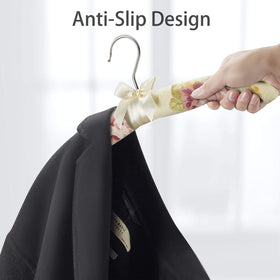 GLCON cotton fabric cover detail on padded hanger surface