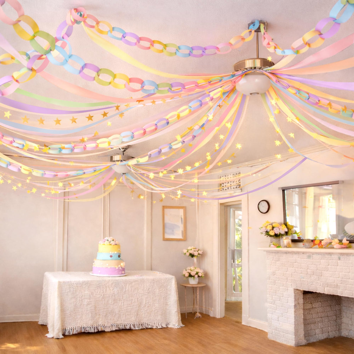Gleebixi paper chain strips add layered texture for a festive ambiance.