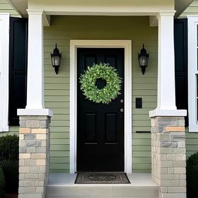 Durable, low-maintenance GLIDLION wreath packaged for protection and care.