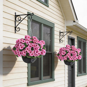 GLIDLION full-bodied geranium bloom adds lush volume.