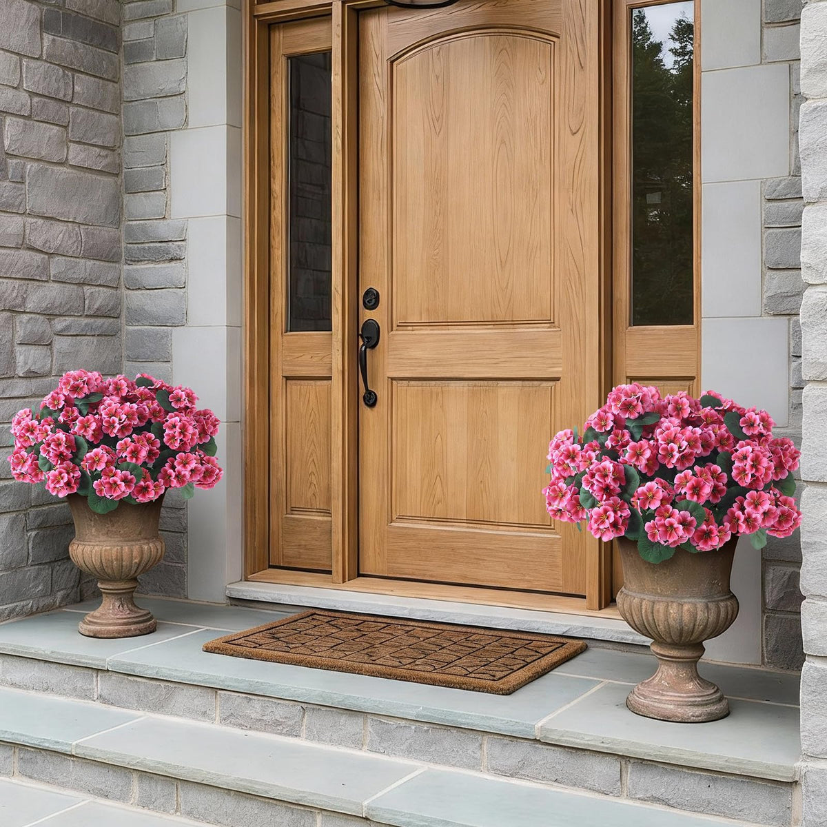 GLIDLION geranium 14-inch stem offers versatile arrangement options.