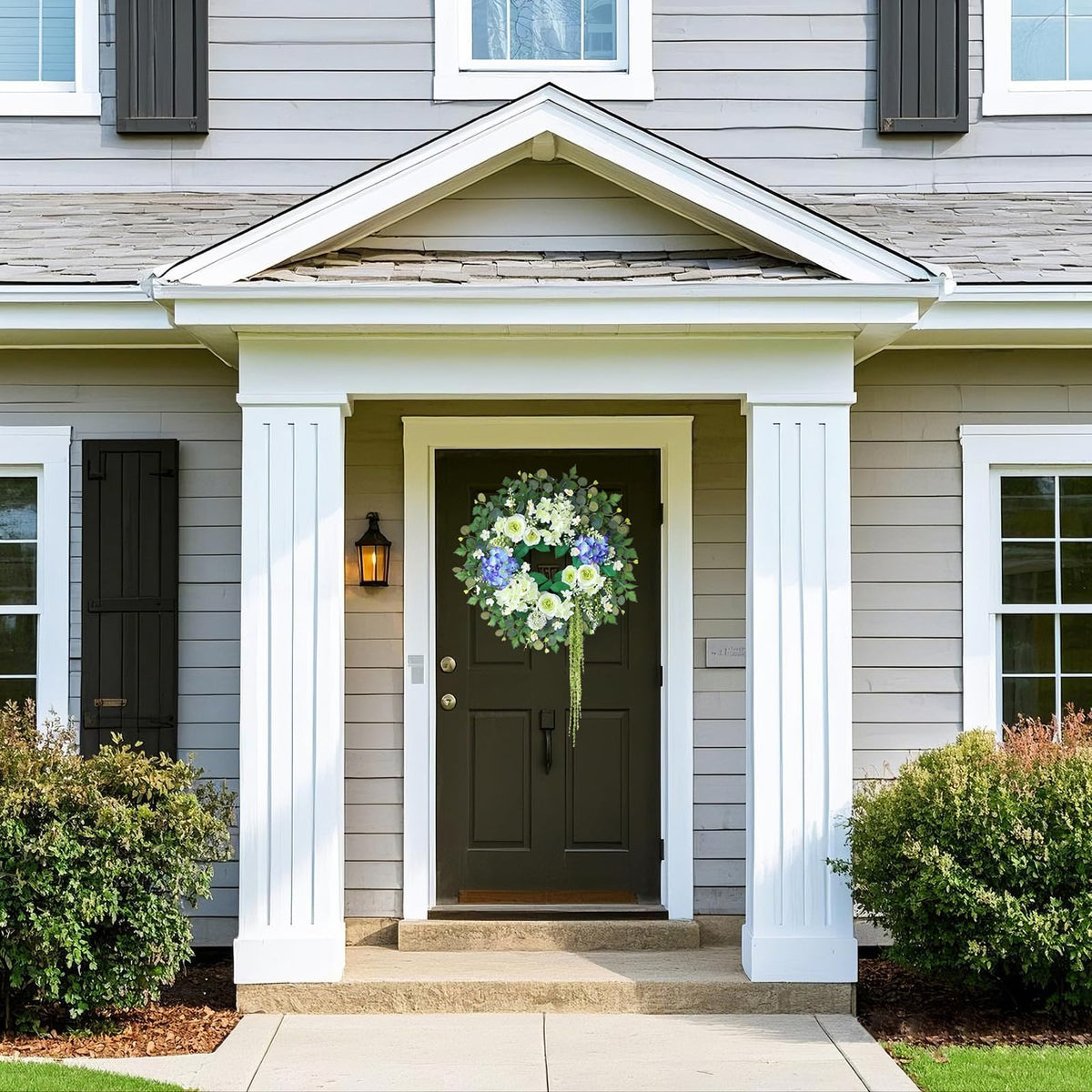 GLIDLION wedding or party décor-ready wreath creates a romantic focal point.