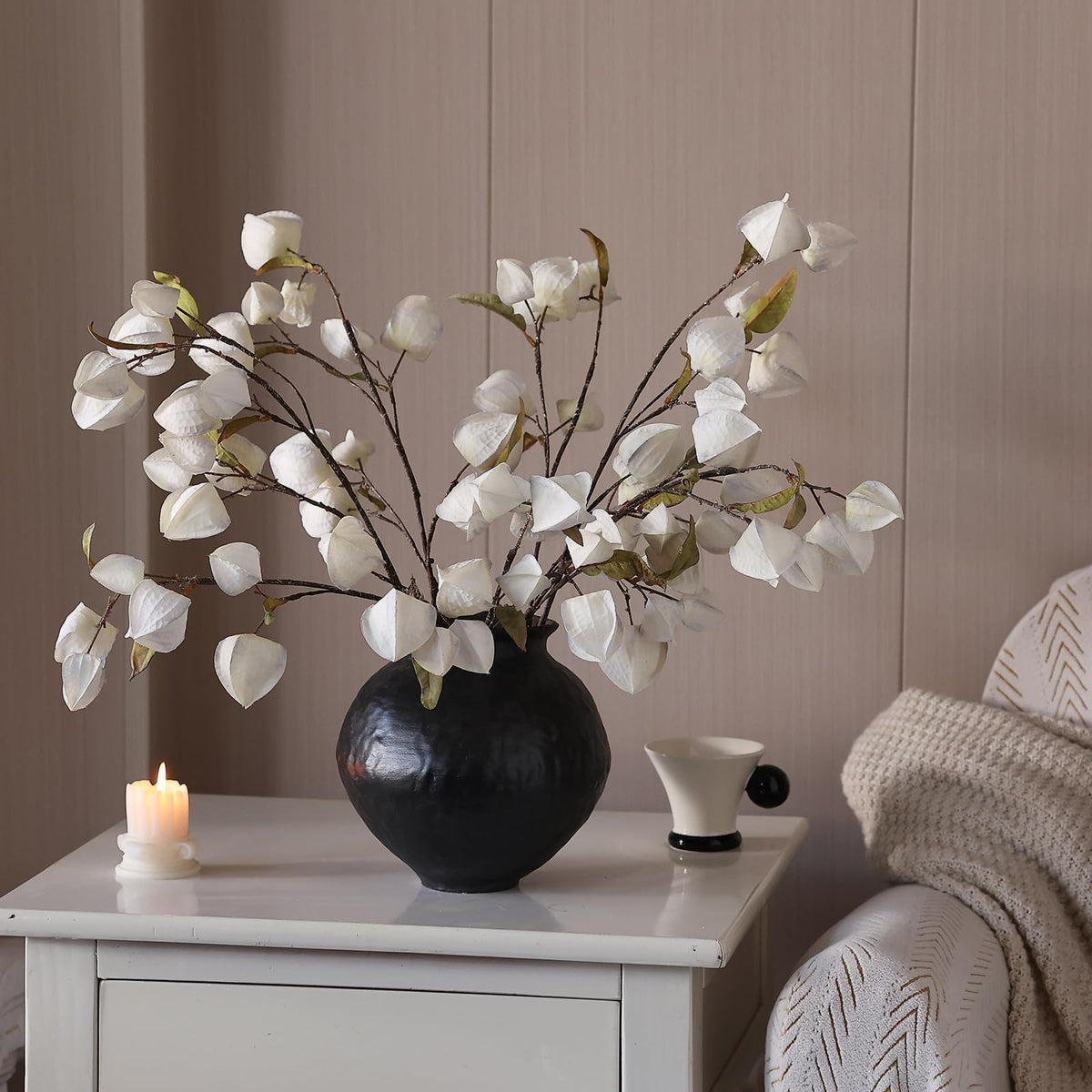 GLIDLION artificial physalis branch packaging-friendly, quick to reshape for display.