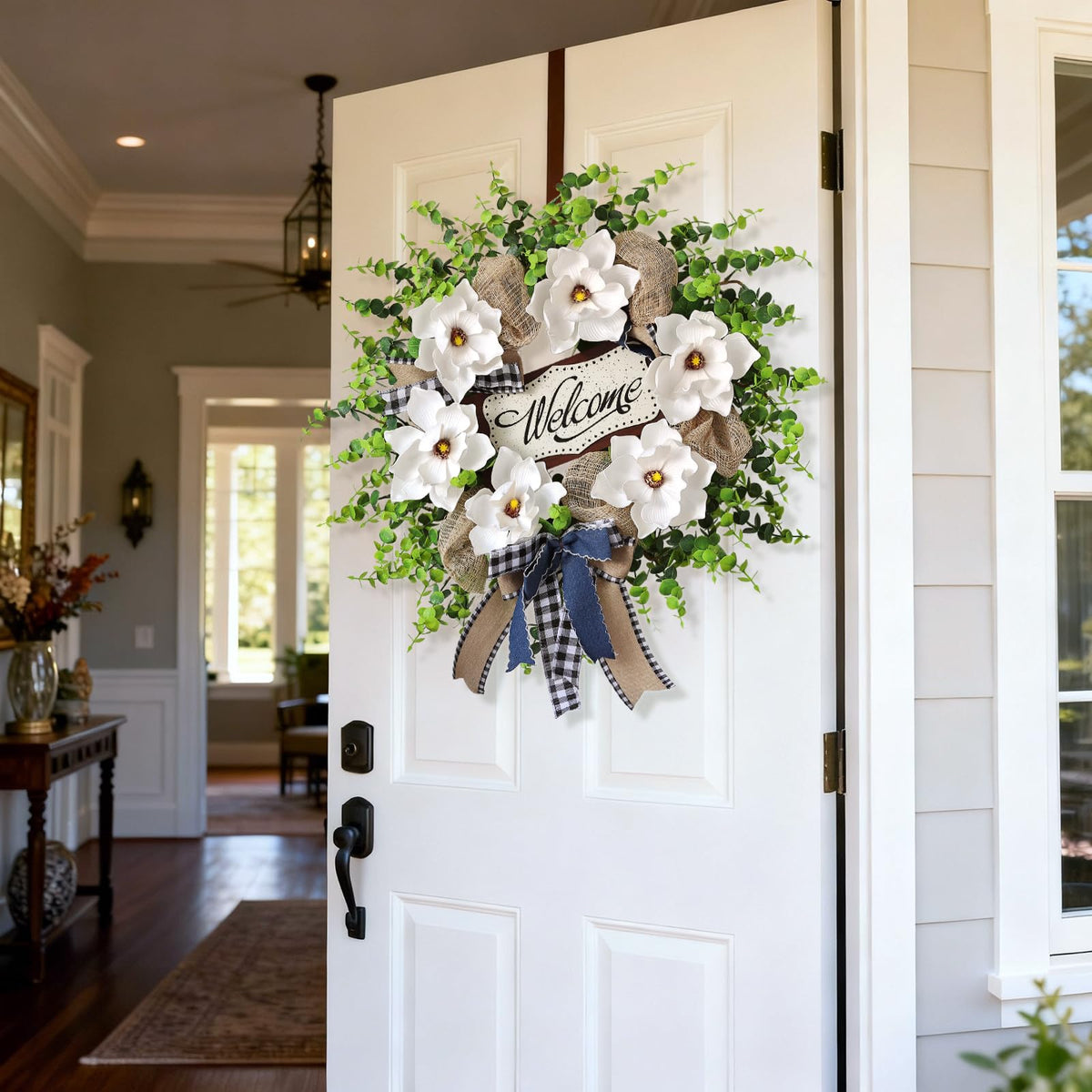 GLIDLION year-round greenery wreath—robust design for any season.