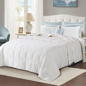Globon down fill close up shows high loft and breathability for lasting comfort.