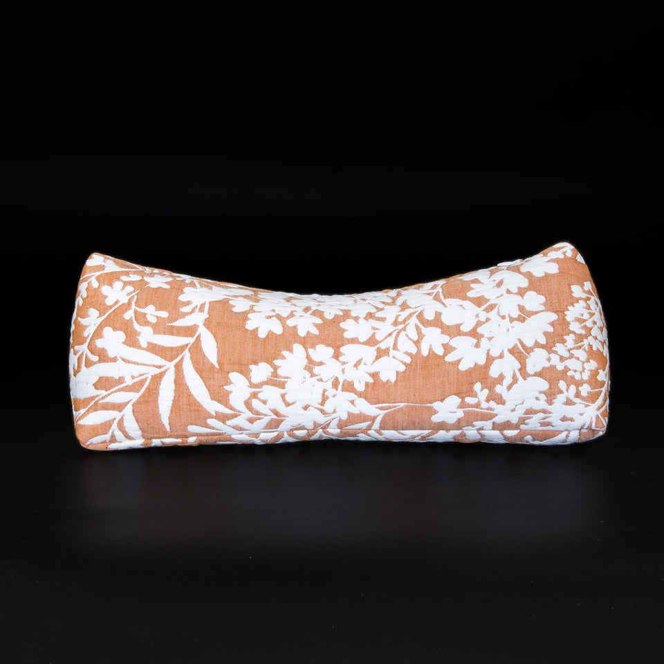 GLORY SEASON buckwheat neck pillow cover with quilted jacquard fabric offers soft, breathable comfort