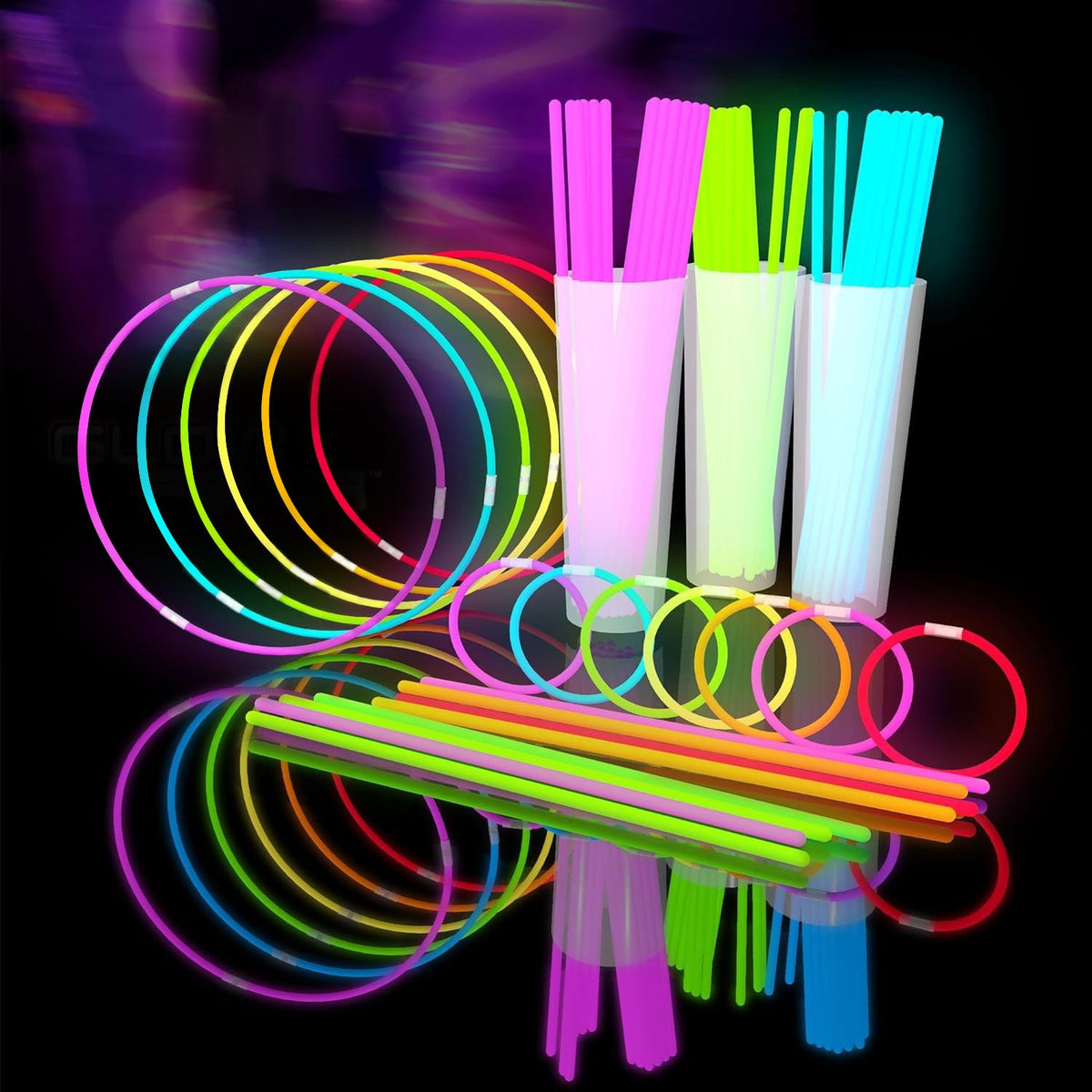 Glow Fever 600 eight-inch glow sticks in bright colors for parties