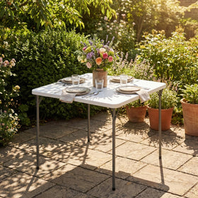 GlowitLian easy-clean surface simplifies post-event cleanup and reuse.