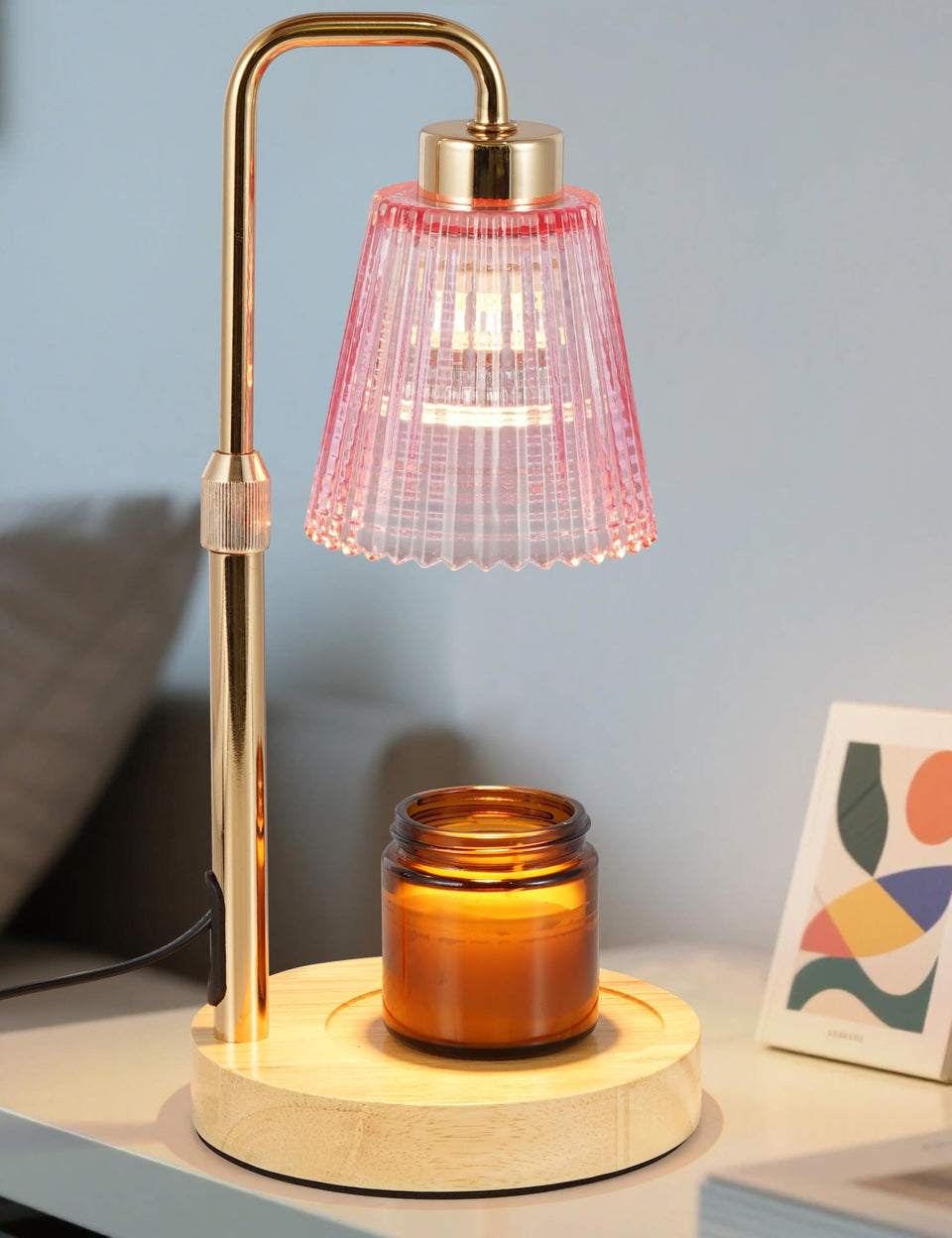 GODONLIF pink candle warmer lamp creates a flame-free, cozy ambiance.