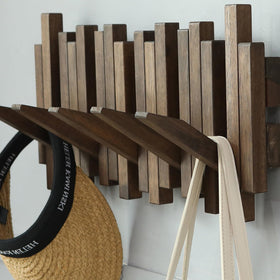 GOGREEBELL Handmade solid wood craft adds warm decor to rooms.