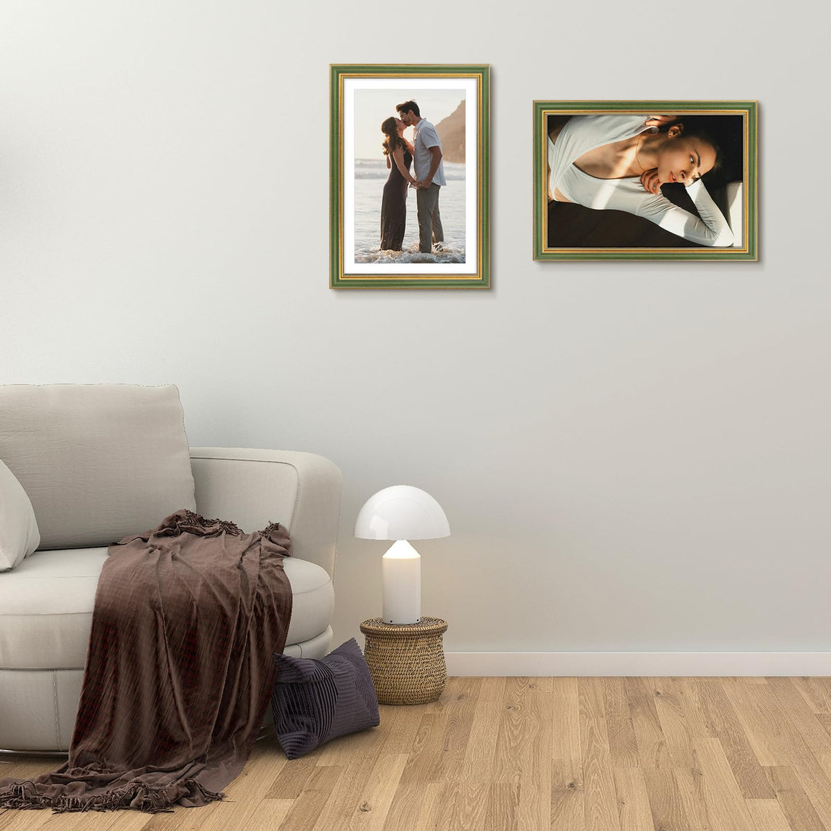 Golden State Art frame supports 11x17 photos with mat for versatile home displays.