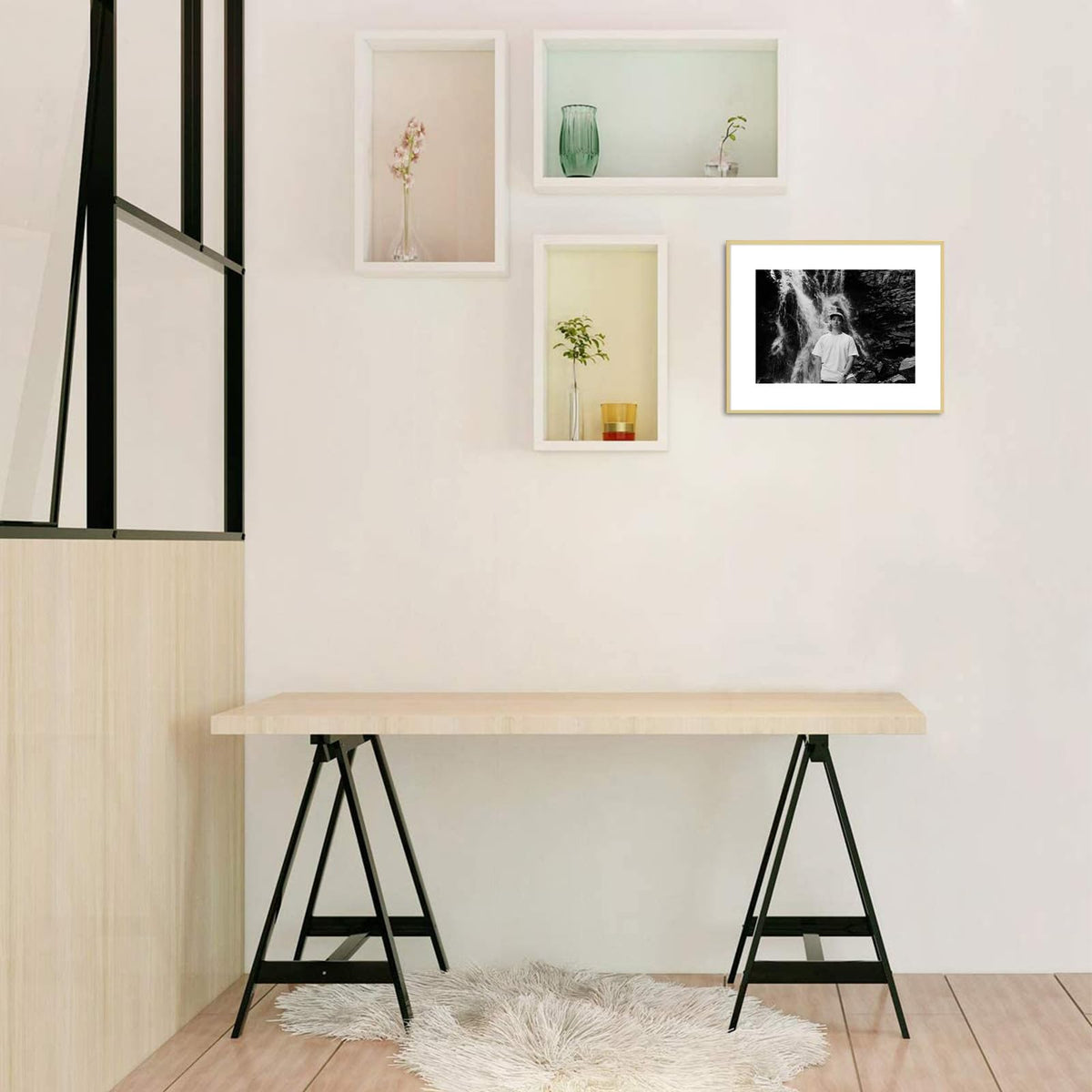 Golden State Art gold finish frame adds a timeless touch to décor