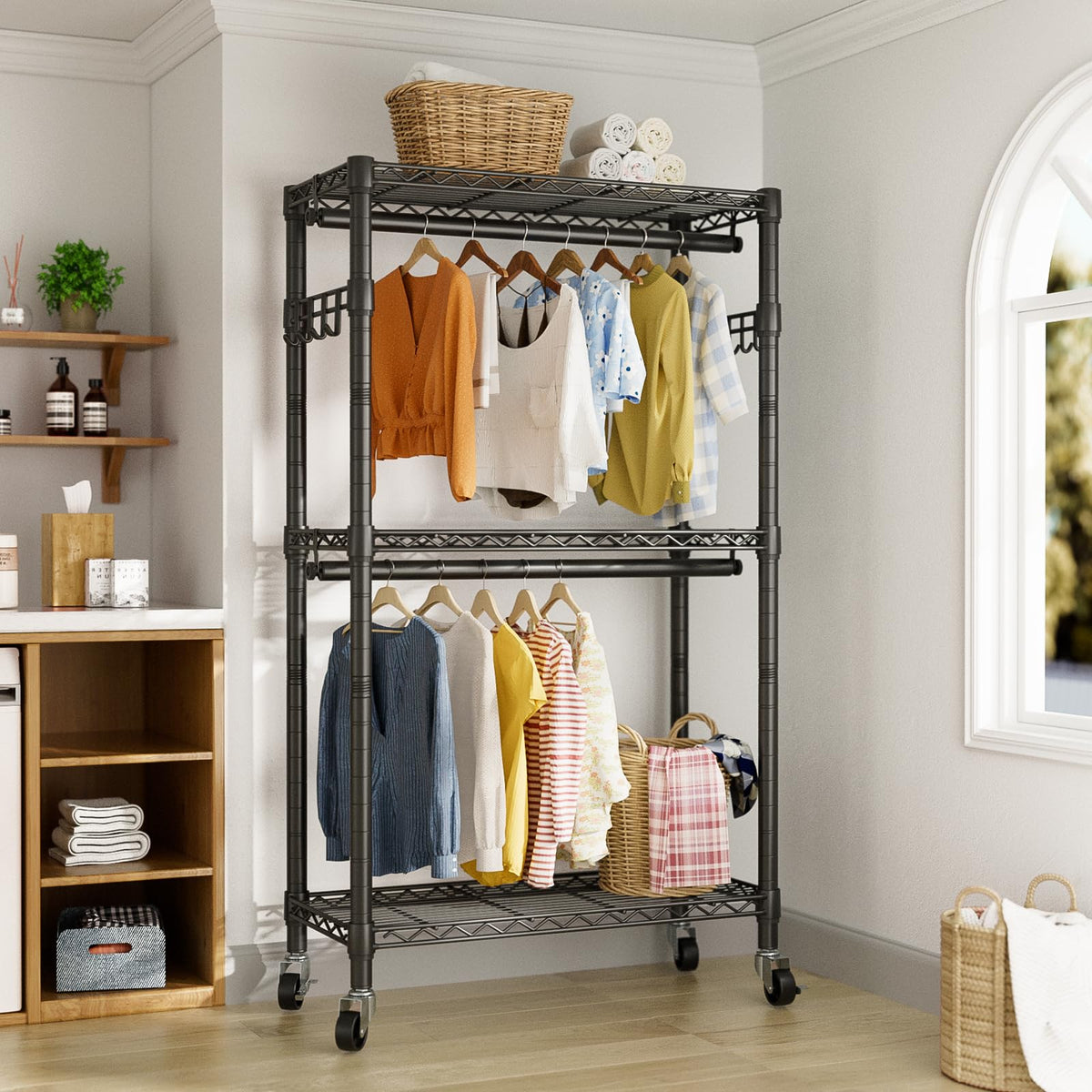 Golpart double rods with side hooks provide extra hanging capacity.