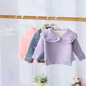 GoodtoU durable PP plastic hangers offering sturdy support for baby clothes.