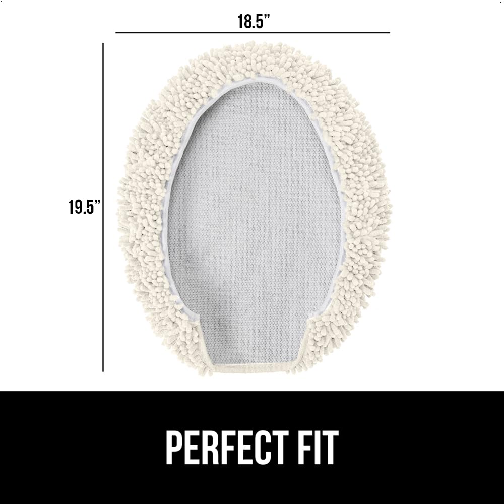 Fade-resistant chenille fabric maintains color with washing